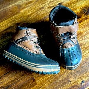 Baby sperry boots